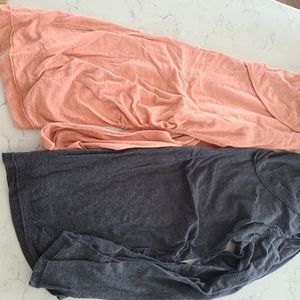 5 women's maternity tops